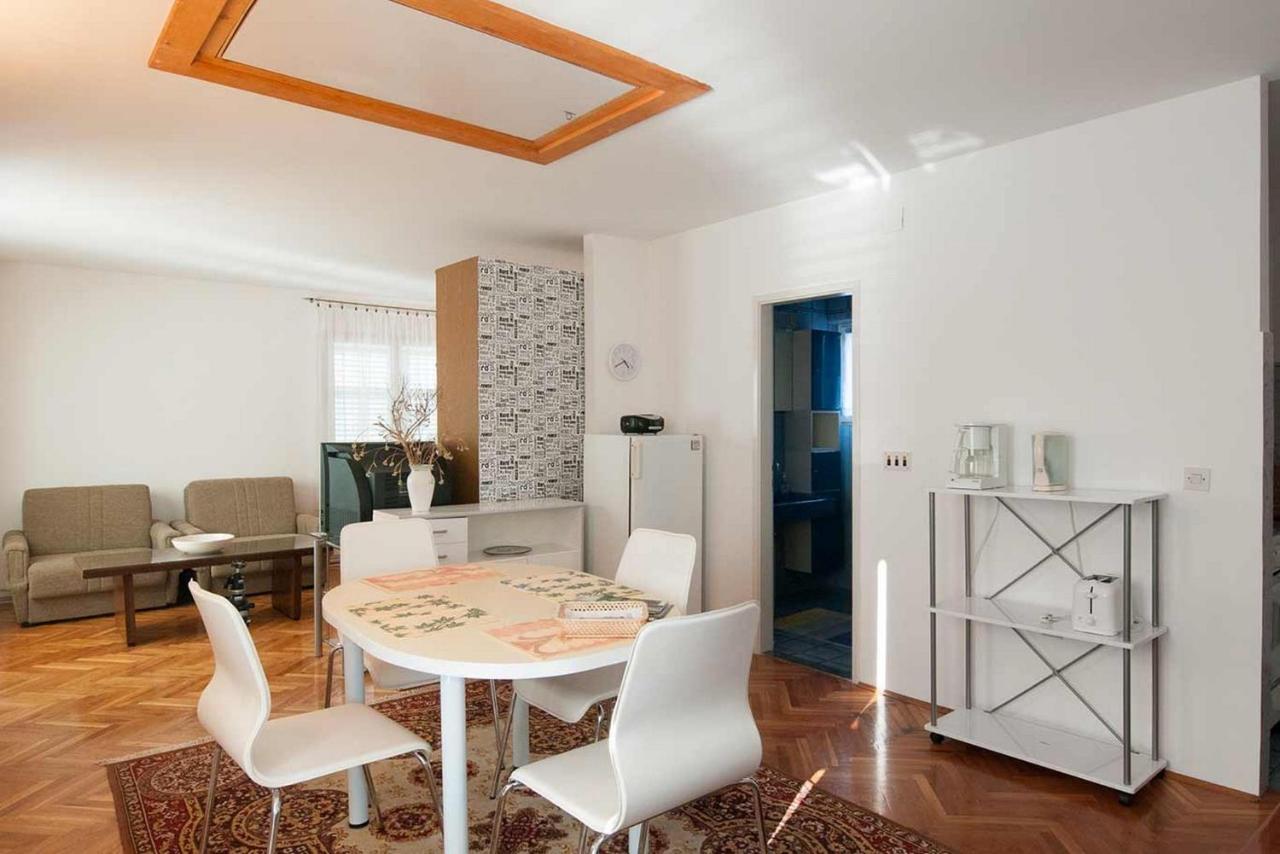 Amazing Seaview Apartment With A Balcony Near The Beach - Kneza Trpimira I Zadar Exterior foto