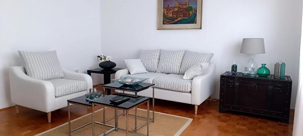 Amazing Seaview Apartment With A Balcony Near The Beach - Kneza Trpimira I Zadar Exterior foto