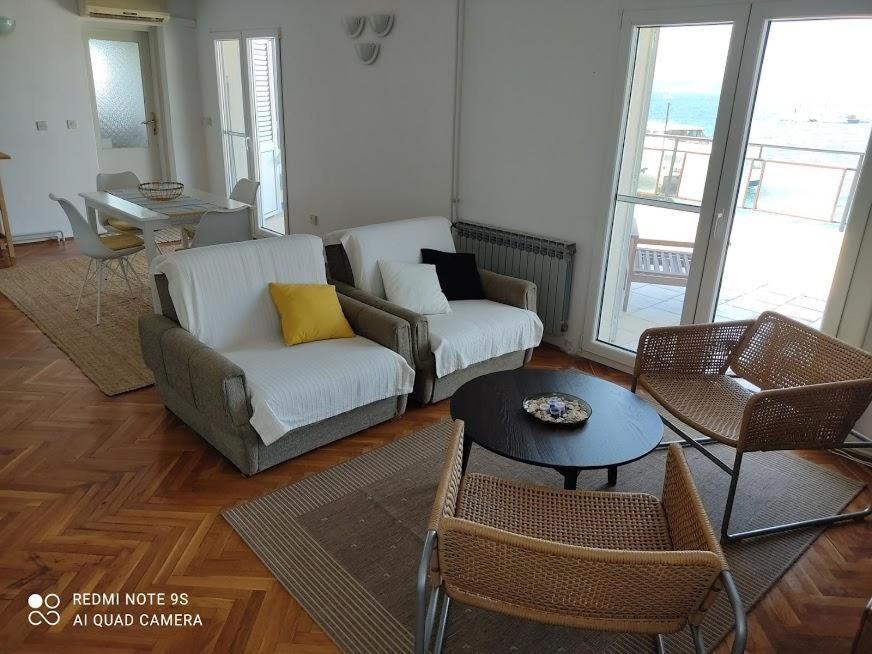 Amazing Seaview Apartment With A Balcony Near The Beach - Kneza Trpimira I Zadar Exterior foto